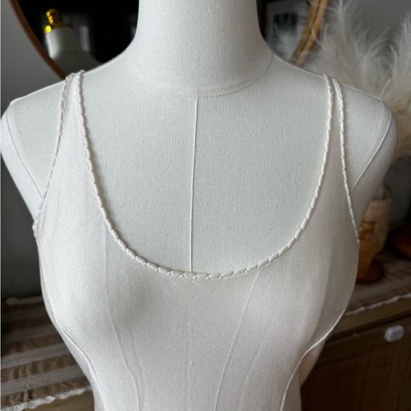 Bali Studio | Vintage Cream Slip Dress - Picture 3 of 7